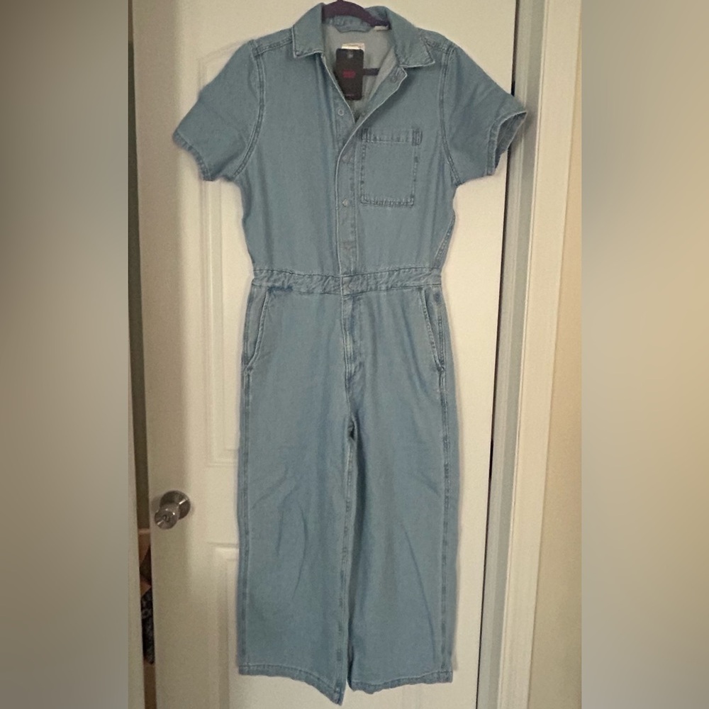 Levi’s Denim Jumpsuit Size Medium NWT